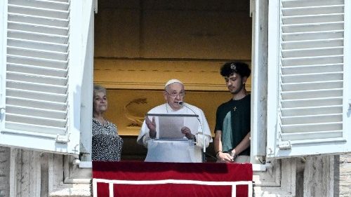 El Papa por los migrantes: Que el Mediterráneo no vuelva a ser "teatro de muerte"