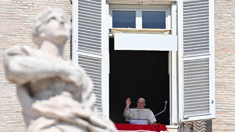 El Santo Padre reflexion sobre la correccin fraterna en su comentario al Evangelio del da (Mt 18, 15-20).