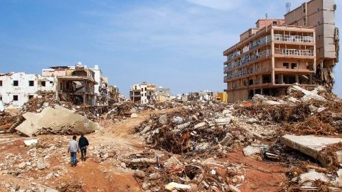Libia, il dolore del Papa per la tragedia provocata dalle inondazioni