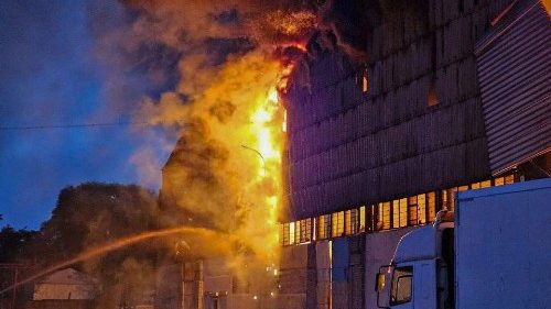Krajewski è in Ucraina, dolore per lattacco al magazzino di Caritas -Spes