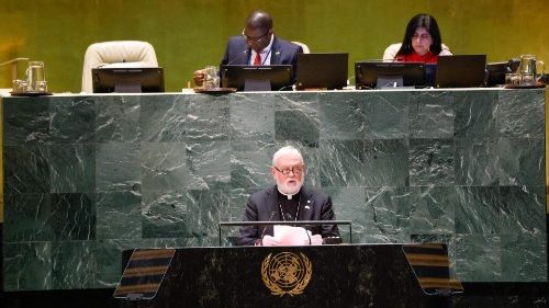 Gallagher: le guerre l'hanno sgretolata, va ricostruita la fiducia fra le nazioni