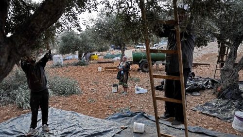Il parroco palestinese: la fede ci aiuta ad avere speranza nella paura