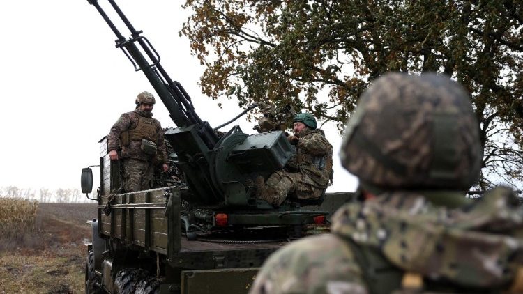 Ukrainian servicemen training in Kyiv