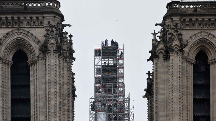 Il cantiere dei restauri a Notre-Dame di Parigi