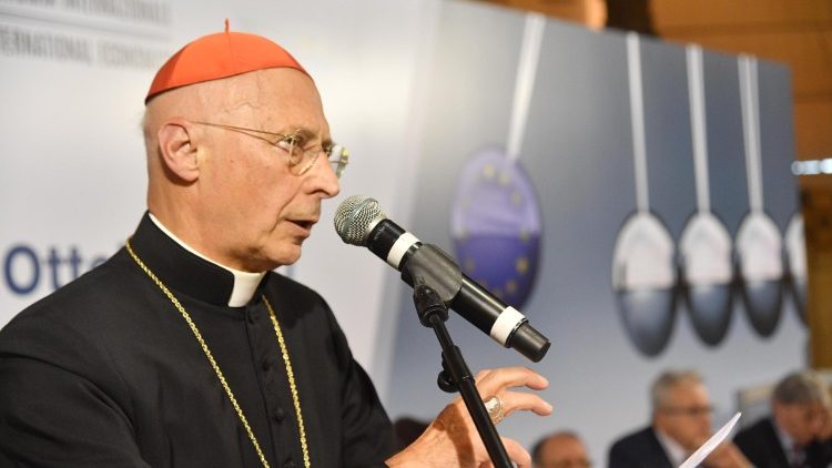 Presidente do Conselho das Conferências Episcopais da Europa, Cardeal Angelo Bagnasco