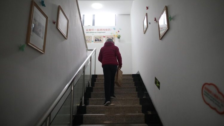 Une personne âgée dans une maison de retraite en Chine, le 21 octobre 2017. Dans ce pays, 230 millions de personnes ont plus de 60 ans.