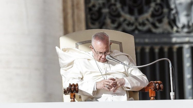 Alt=El Papa Francisco durante la Audiencia General