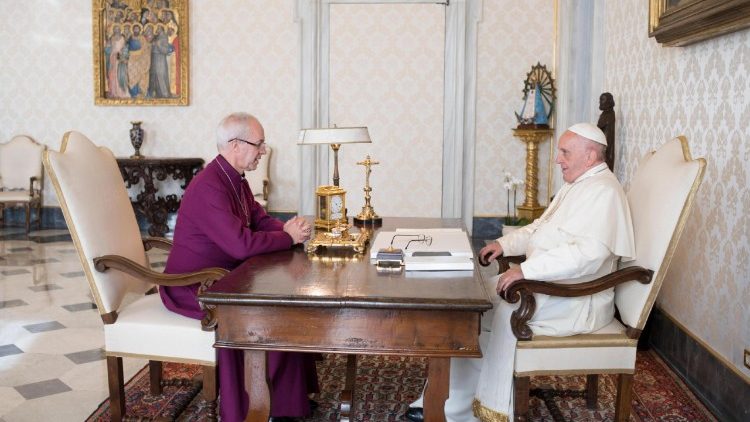 Welby im Oktober bei einem Treffen mit dem Papst
