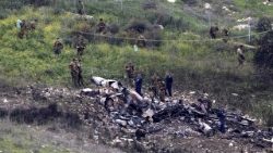 israeli-fighter-plane-crashed-in-israeli-terr-1518282496337.jpg