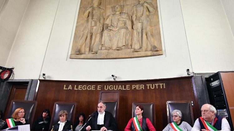 Dj Fabo: i giudici della Corte d'Assise di Milano 