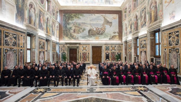 Le Pape avec la communauté du Séminaire pontifical sarde, le 17 février 2018.