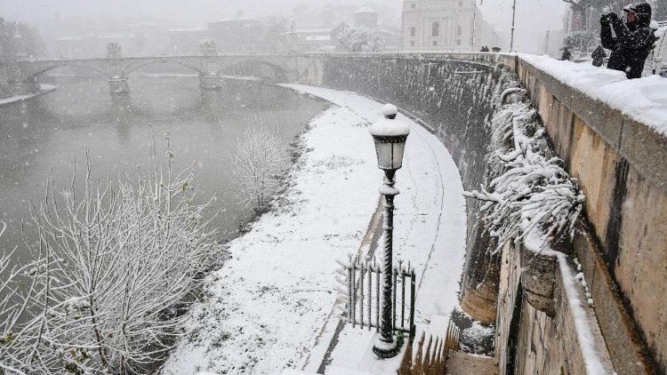 weather--rome-under-snow--1519634007822.jpg