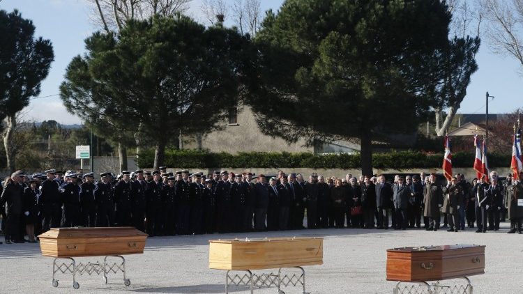Die Beisetzung der Terroropfer hat in Carcassonne stattgefunden