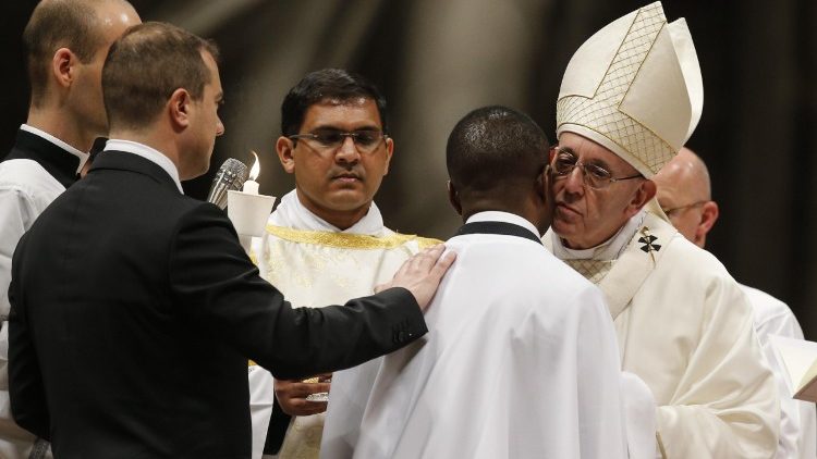Pope Francis' Easter Vigil mass