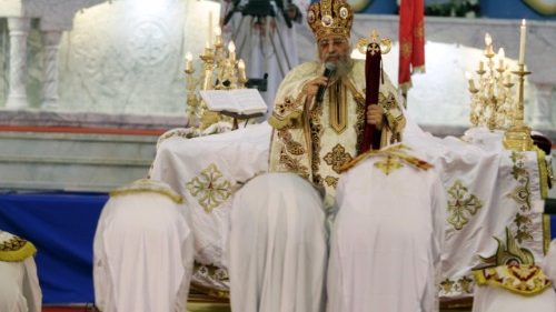 Patriarca copta-ortodoxo convida religiosos a encerrarem contas nas redes sociais