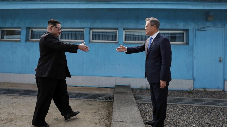 Les deux leaders coréens se retrouvent à Panmunjom