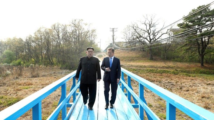 The leaders of South and North Korea at the Peace House on the Demilitarized Zone on the border between the two nations