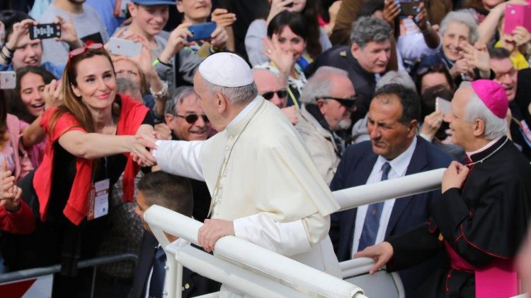 Papa Francisco durante visita a Loppiano, cidadela do Movimento dos Focolares