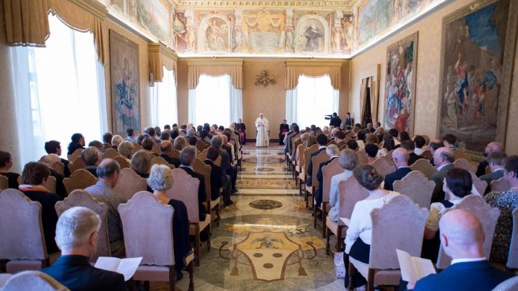 Papež Frančišek je sprejel delegacijo belgijskega združenja Logia