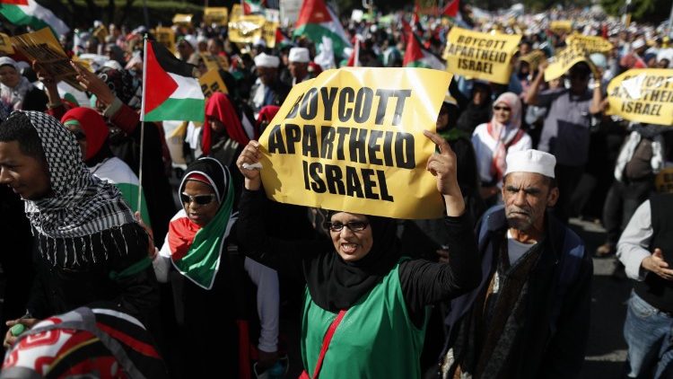 anti-israel-protest-1526390014293.jpg