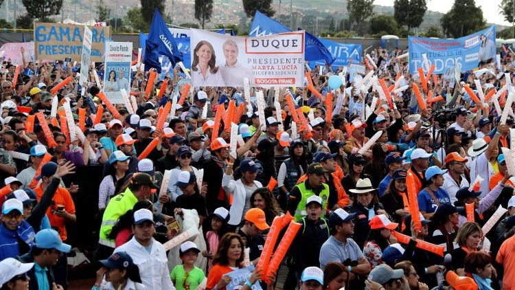 Le dernier meeting de campagne du candidat Yvan Duque, Centre démocratique, favori des sondages. A Bogota le 21 mai 2018. 
