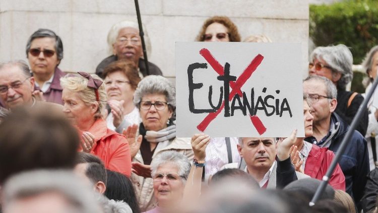 Demo gegen Euthanasie in Lissabon