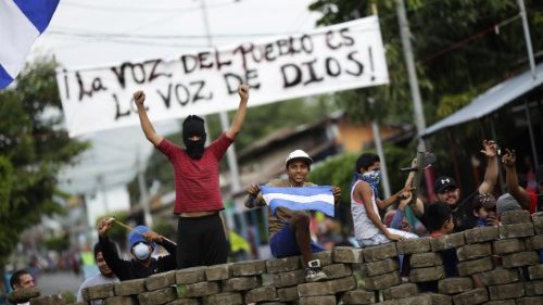 All'Angelus l'appello del Papa per il Nicaragua: rispetto della vita e dialogo