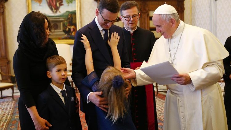 El Papa Francisco recibe en audiencia al Primer Ministro de la República de Polonia