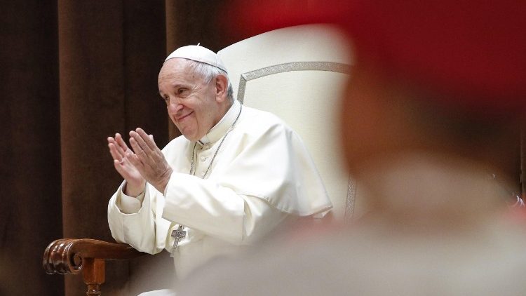  Papa, i dërgon urime shtegtimit Macerata-Loreto