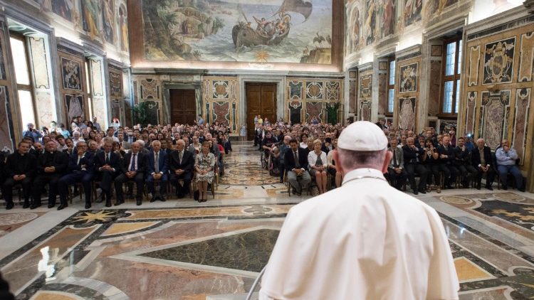 Papa Franjo susreo se s izaslanstvom Foruma obiteljskih udruga (Vatikan, 16. lipnja 2018.)