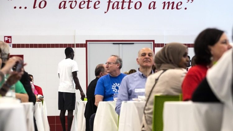 Comedor de Caritas de Roma para migrantes