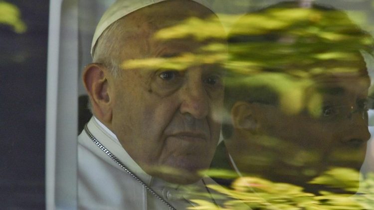Papst Franziskus in Genf unterwegs