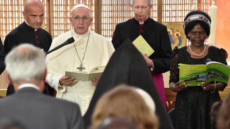 Papst Franziskus besucht den Weltrat der Kirchen