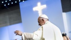 pope-francis-visits-the-world-council-of-chur-1529596789881.jpg