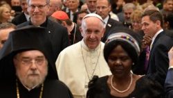 pope-francis-visits-the-world-council-of-chur-1529598897101.jpg