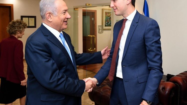 Kushner (r.) mit Netanjahu