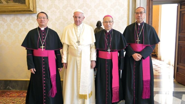 Popiežius su Honkongo ir Makao vyskupais