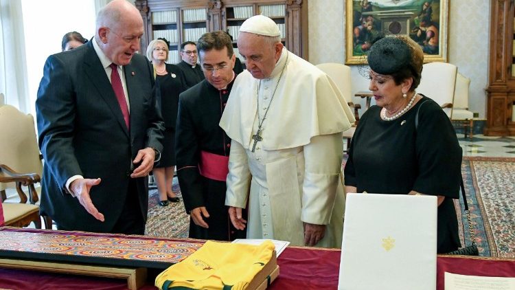 pope-francis-receives-the-governor-general-of-1529921057501.jpg