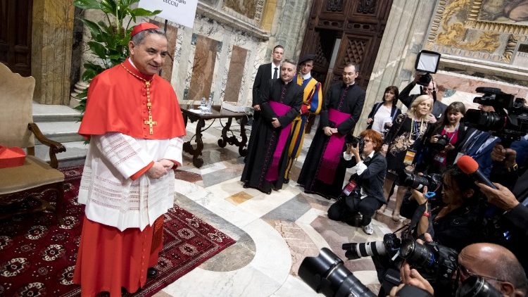 Papa a nuovi cardinali, riforma Chiesa in chiave missionaria 