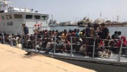 migranti--unhcr--naufragio-in-libia-con-114-d-1530617987034.jpg