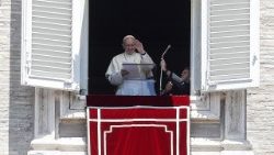 angelus-by-pope-francis-in-st--peter-s-square-1531050461701.jpg