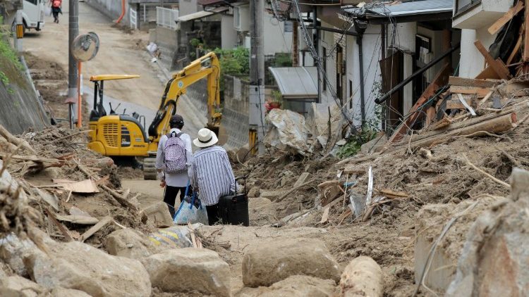 Heavy rain killis 176 people and leaves dozens missing in Japan