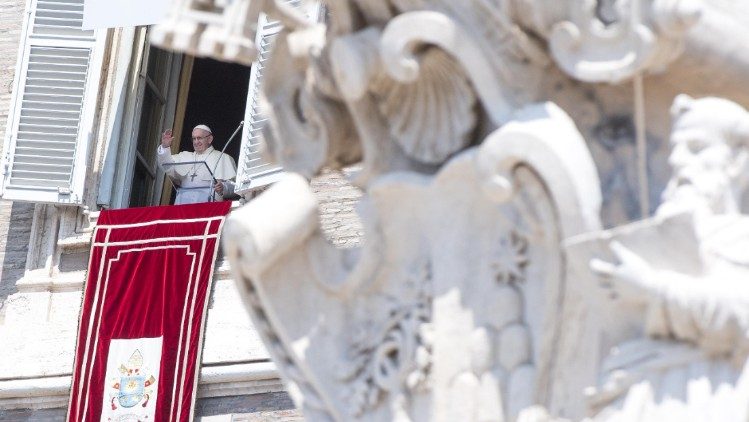 Papst beim Angelusgebet