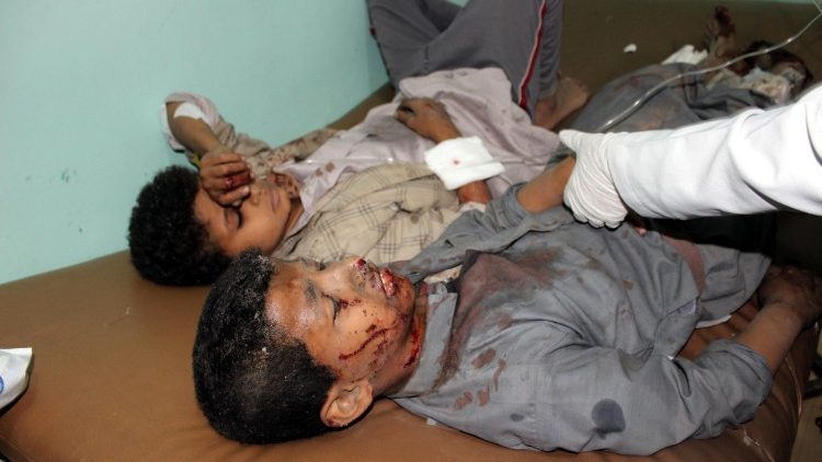 साऊदी हवाई हमले में कई बच्चों की मौत, कई घायल