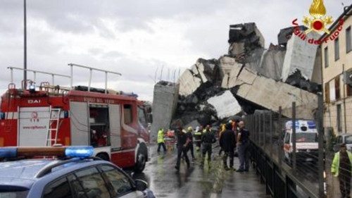 Italien: Beten für die Opfer des Brückeneinsturzes
