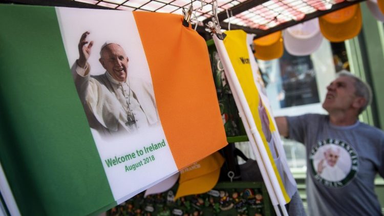 L'attesa a Dublino per la visita papale