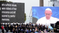 pope-francis-visits-ireland-1535279811806.jpg