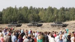 military-exhibition-in-sertolovo--leningrad-r-1536413519428.jpg