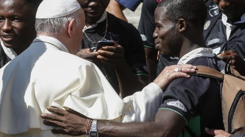 Vatikan-Diplomat: Nicht Geld wird die Welt retten, sondern Liebe