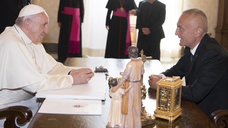 教宗方济各与阿尔巴尼亚总统
